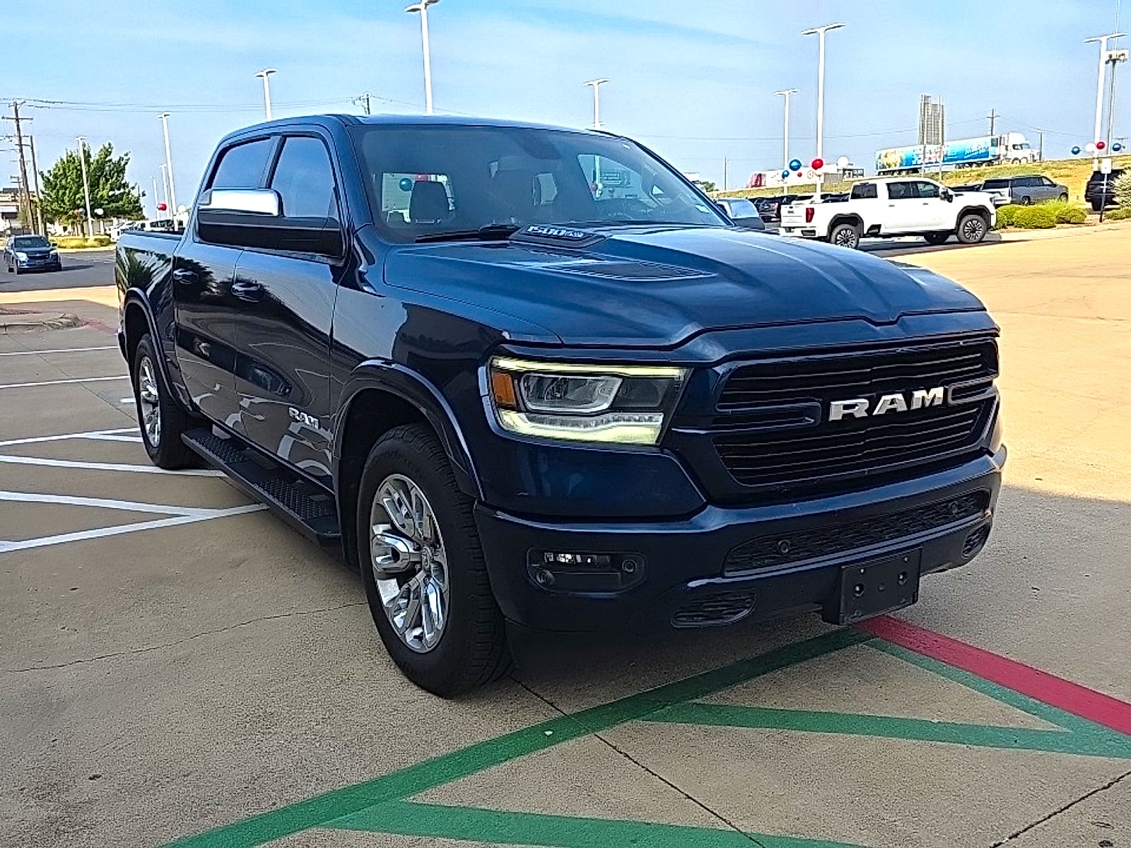 2019 RAM 1500 Laramie Crew Cab 4x4 5'7" Box