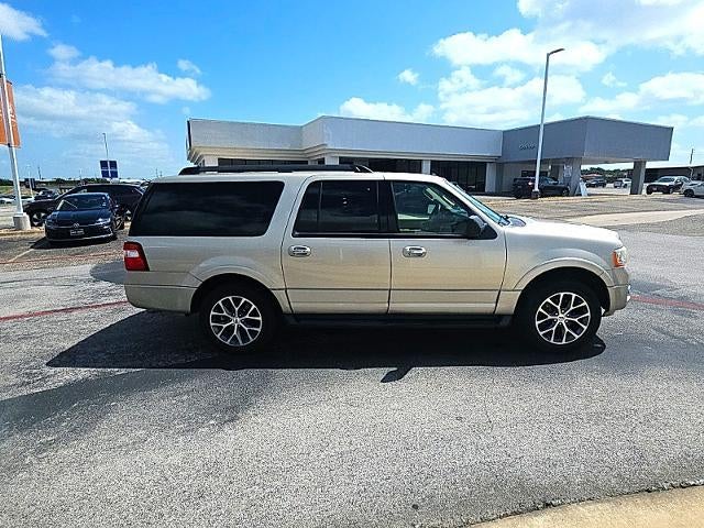 2017 Ford Expedition EL XLT 4x2