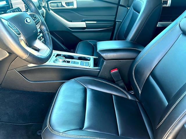 2023 Ford Explorer XLT RWD