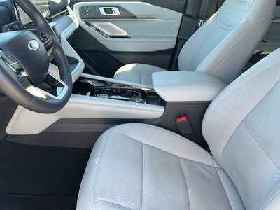 2025 Ford Explorer Platinum RWD