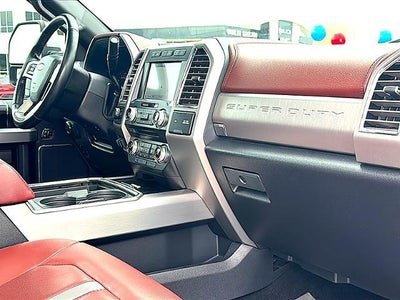 2018 Ford Super Duty F-350 SRW Platinum 4WD Crew Cab 6.75' Box
