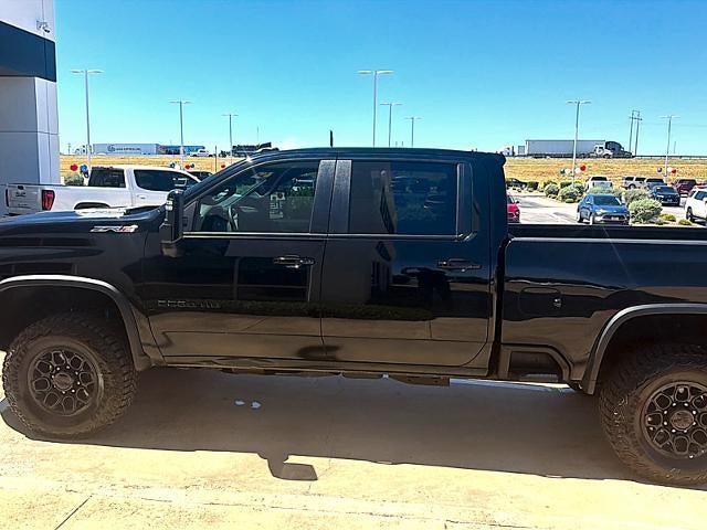 2026 Chevrolet Silverado 2500 HD Crew Cab Standard Box 4-Wheel Drive ZR2