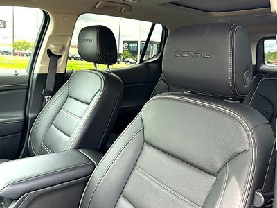 2023 GMC Acadia FWD Denali