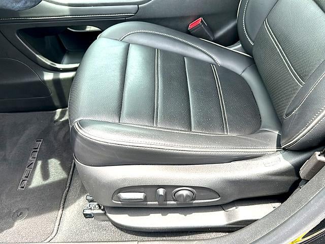 2023 GMC Acadia FWD Denali