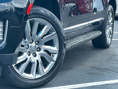 2021 GMC Yukon XL 2WD SLT