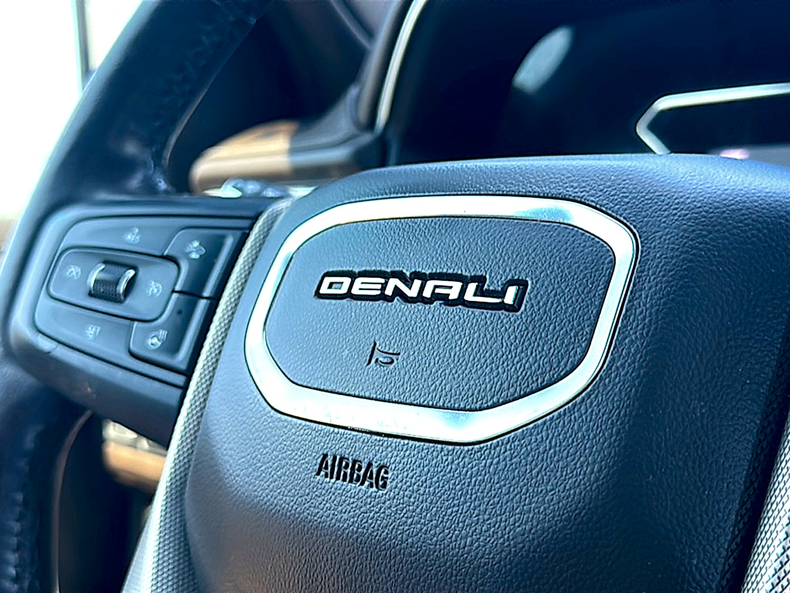 2021 GMC Yukon XL 2WD Denali