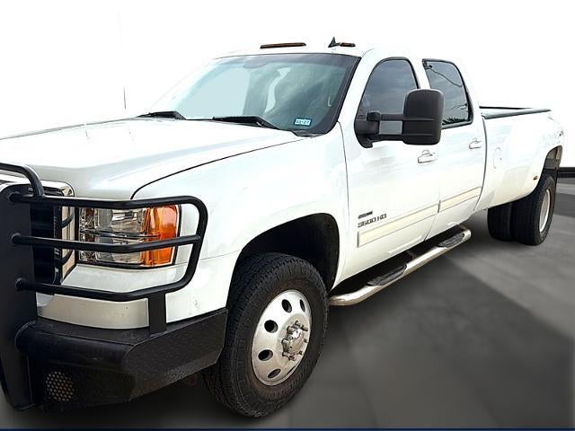 2010 GMC Sierra 3500HD Crew Cab Long Box 4-Wheel Drive Dual-Rear Wheels SLT