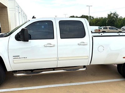 2010 GMC Sierra 3500HD Crew Cab Long Box 4-Wheel Drive Dual-Rear Wheels SLT