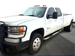 2010 GMC Sierra 3500HD Crew Cab Long Box 4-Wheel Drive Dual-Rear Wheels SLT