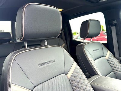 2026 GMC Canyon Crew Cab Short Box 4-Wheel Drive Denali