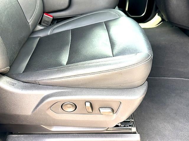 2025 GMC Sierra 1500 Crew Cab Short Box 2-Wheel Drive SLT