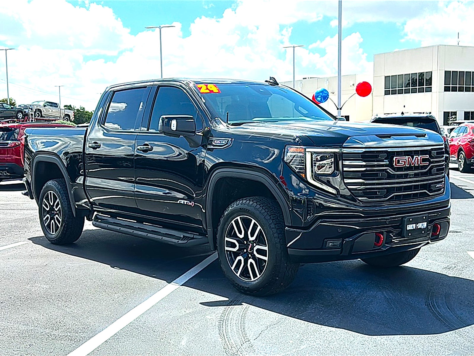 2024 GMC Sierra 1500 4WD Crew Cab Short Box AT4