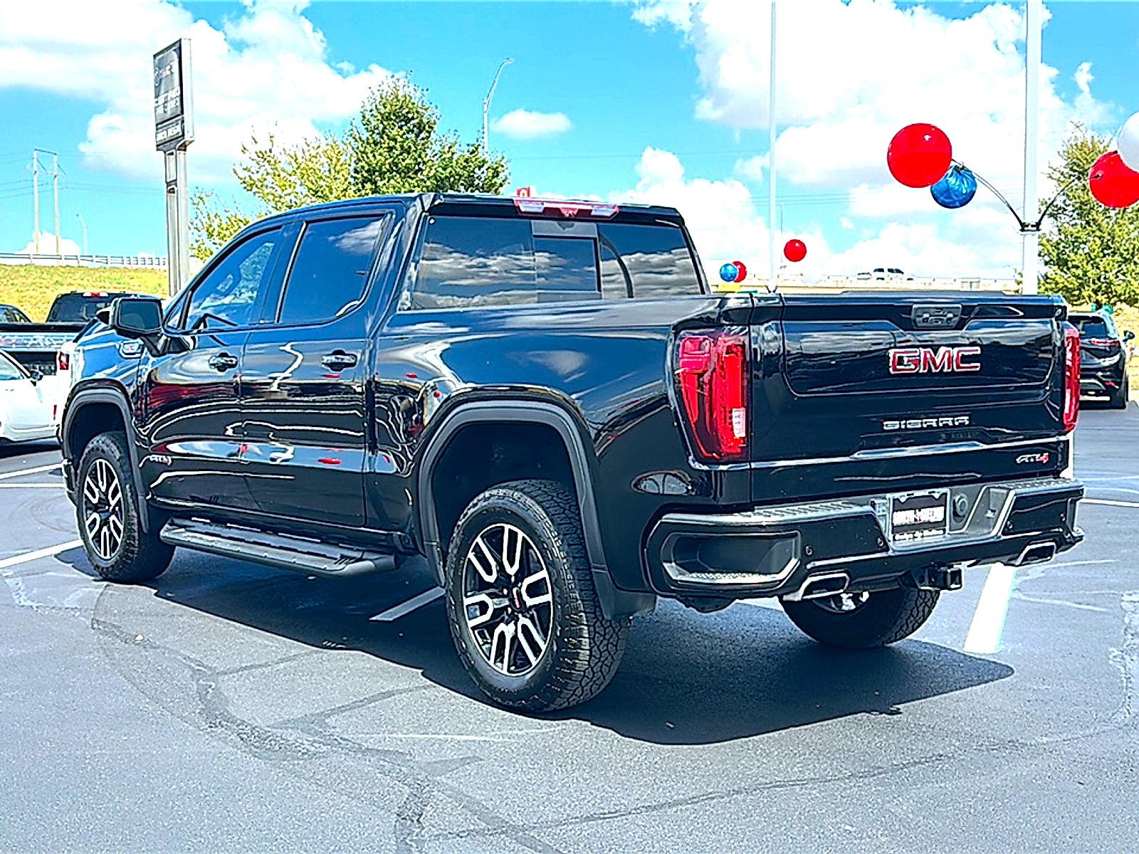 2024 GMC Sierra 1500 4WD Crew Cab Short Box AT4