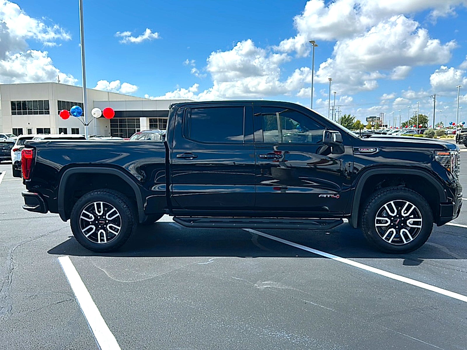 2024 GMC Sierra 1500 4WD Crew Cab Short Box AT4