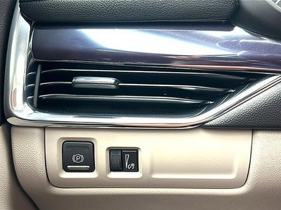 2023 Cadillac XT4 FWD 4dr Luxury