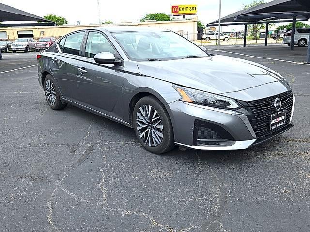 2023 Nissan Altima 2.5 SV Sedan