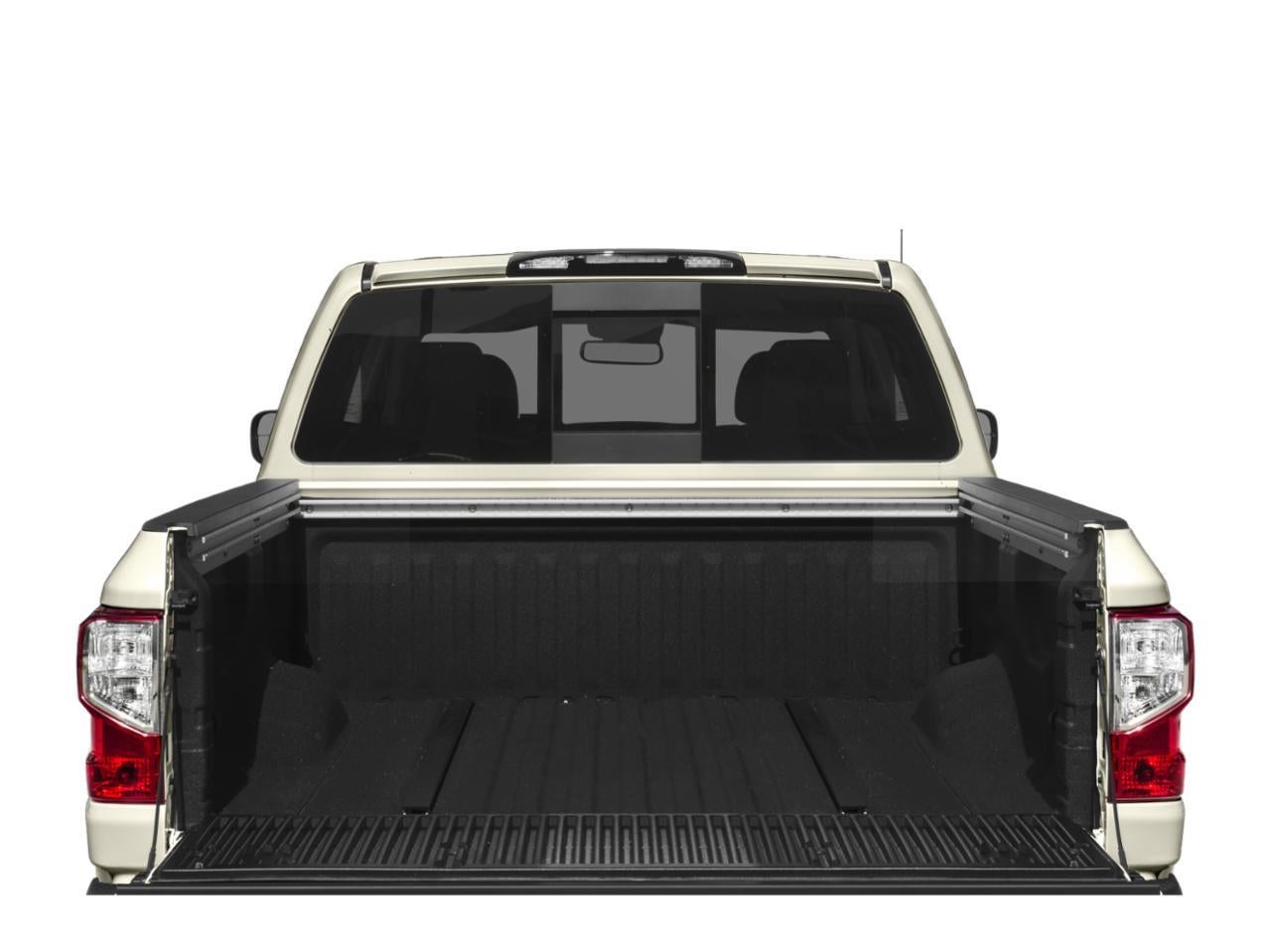 2018 Nissan TITAN SL