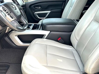 2021 Nissan Titan 4x4 Crew Cab SV