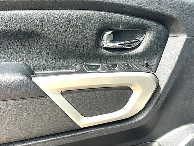 2021 Nissan Titan 4x4 Crew Cab SV