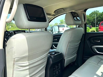 2021 Nissan Titan 4x4 Crew Cab SV
