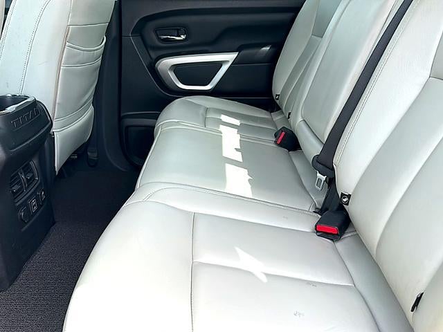 2021 Nissan Titan 4x4 Crew Cab SV