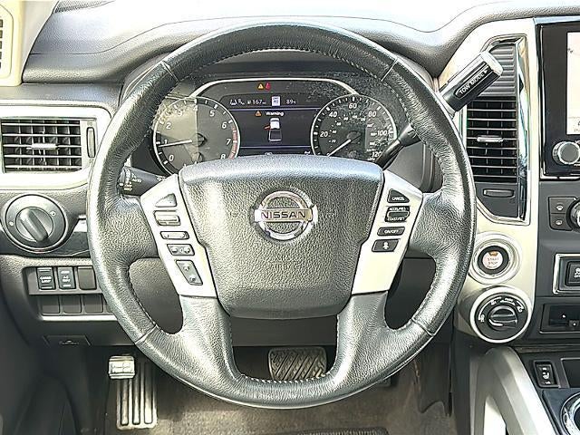 2021 Nissan Titan 4x4 Crew Cab SV