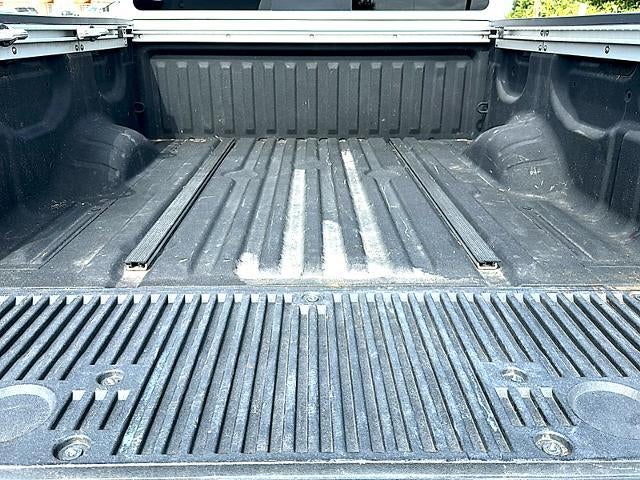 2021 Nissan Titan 4x4 Crew Cab SV