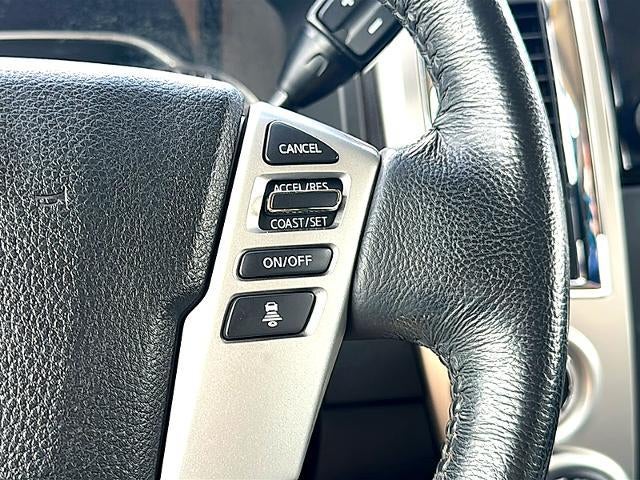 2021 Nissan Titan 4x4 Crew Cab SV