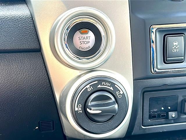 2021 Nissan Titan 4x4 Crew Cab SV