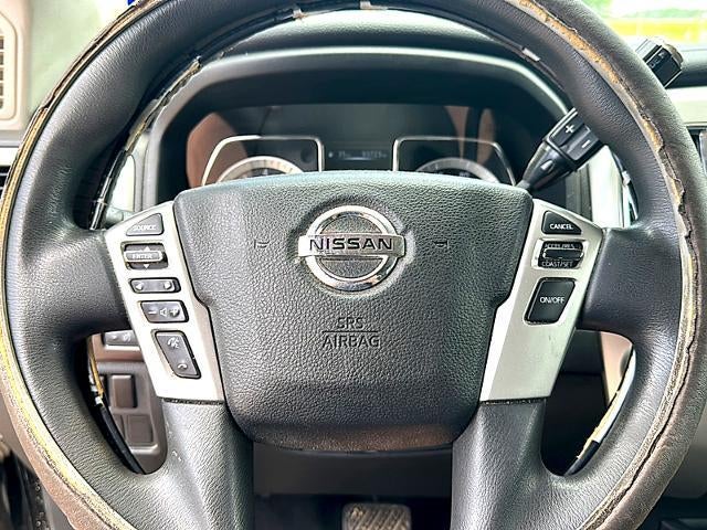 2017 Nissan Titan 4x2 Crew Cab SV
