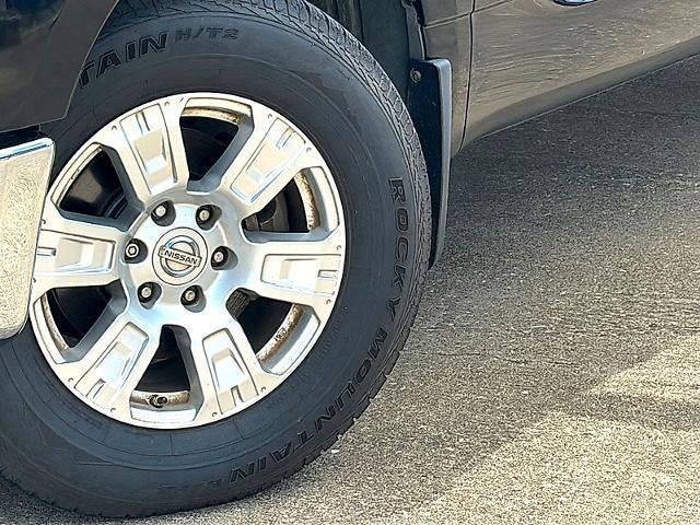 2017 Nissan Titan 4x2 Crew Cab SV