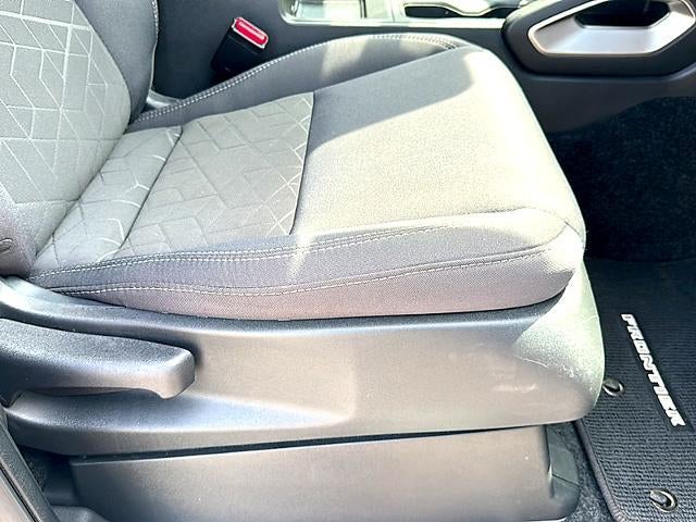 2025 Nissan Frontier Crew Cab 4x2 SV