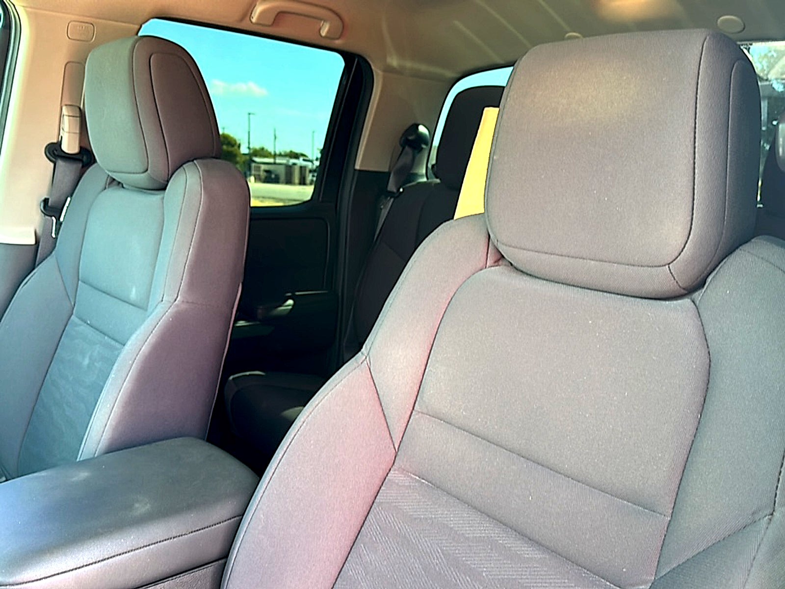 2024 Nissan Frontier Crew Cab SV 4x2
