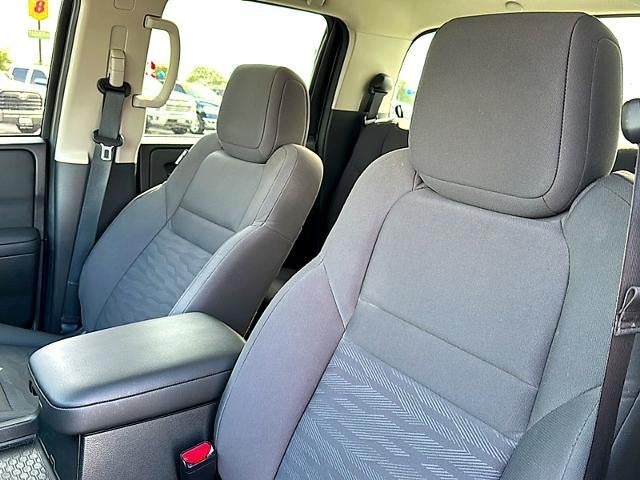 2024 Nissan Frontier Crew Cab 4x4 S