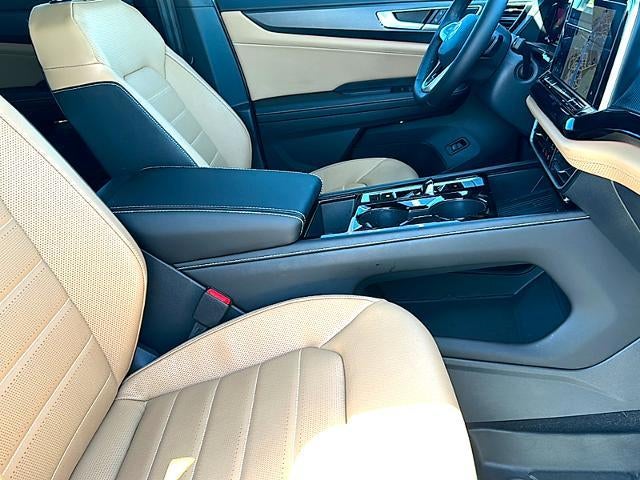 2025 Volkswagen Atlas Cross Sport 2.0T SEL R-Line Black 4MOTION