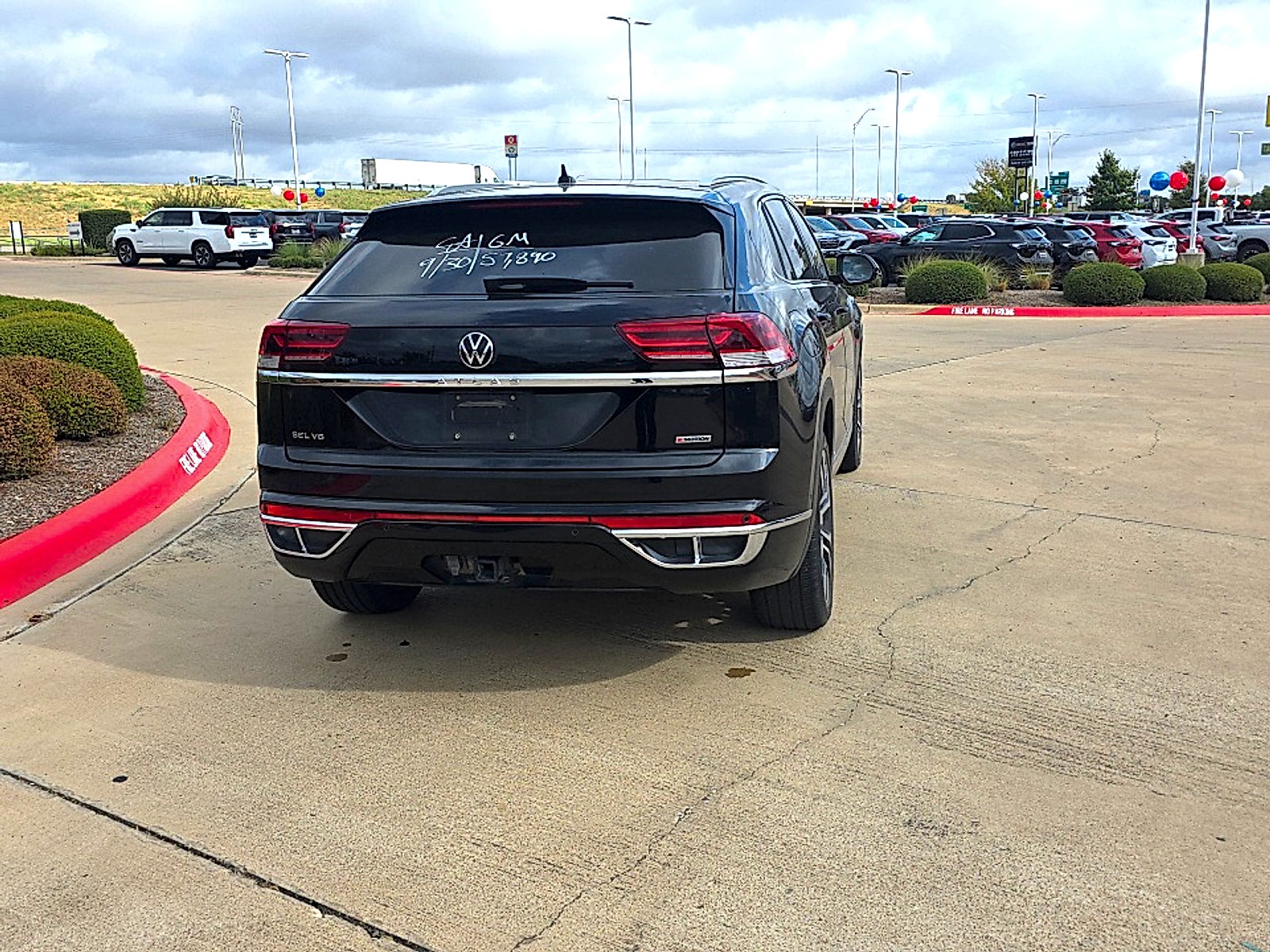 2022 Volkswagen Atlas Cross Sport 3.6L V6 SEL Premium R-Line