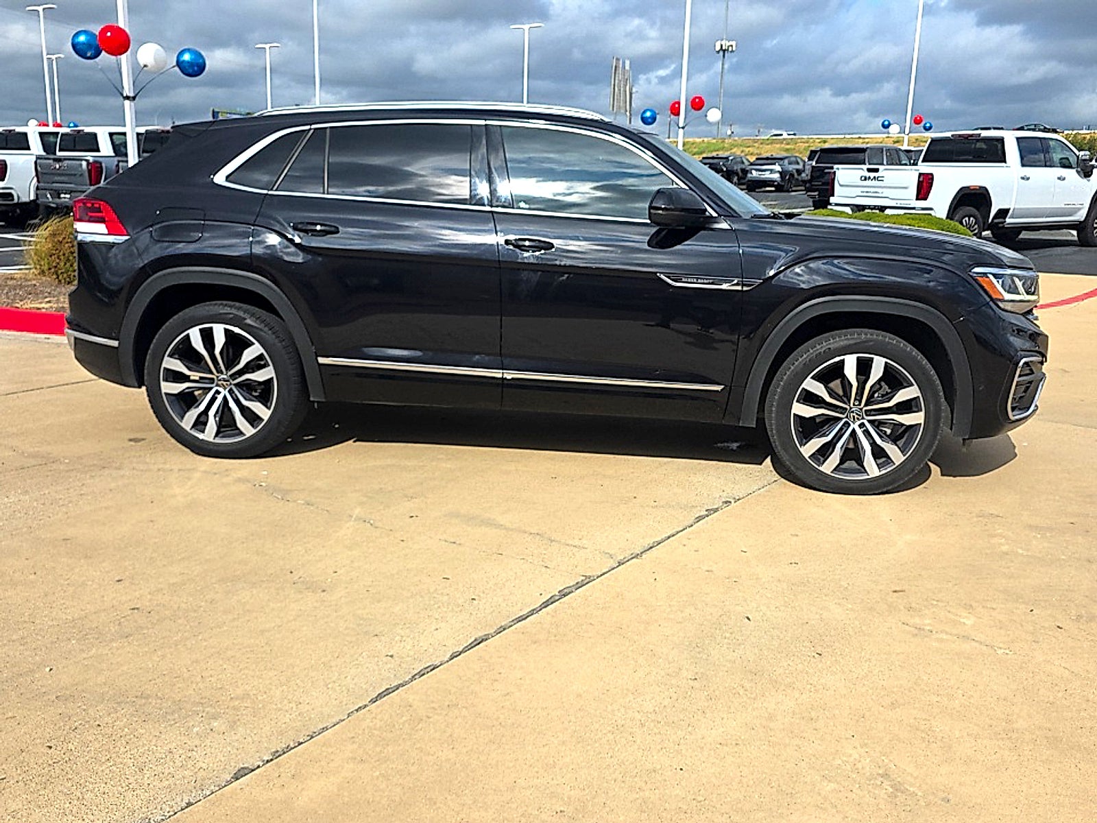 2022 Volkswagen Atlas Cross Sport 3.6L V6 SEL Premium R-Line