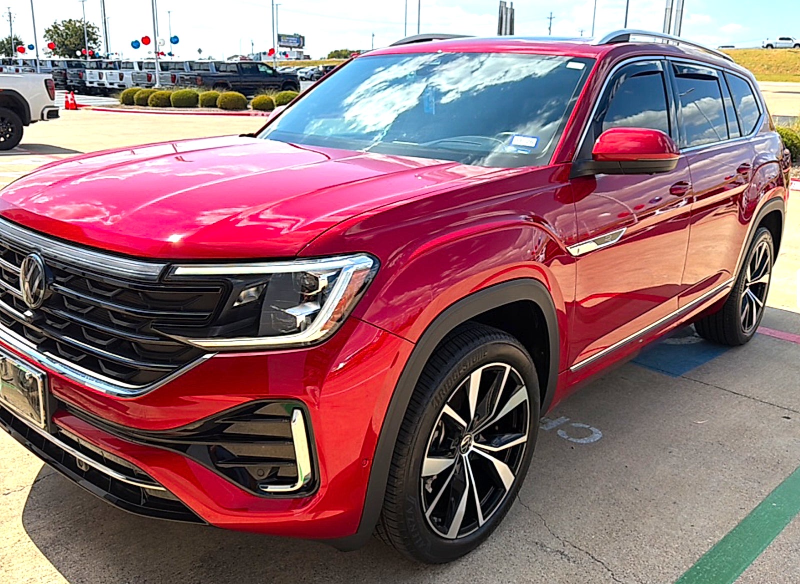 2024 Volkswagen Atlas 2.0T SEL Premium R-Line