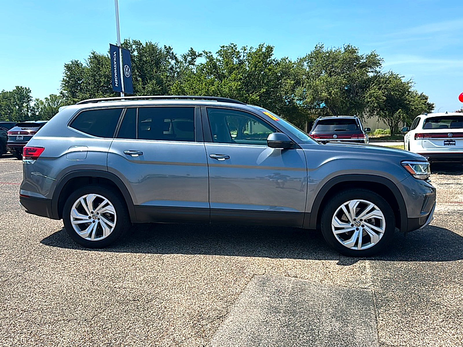 2021 Volkswagen Atlas 3.6L V6 SE W/TECH
