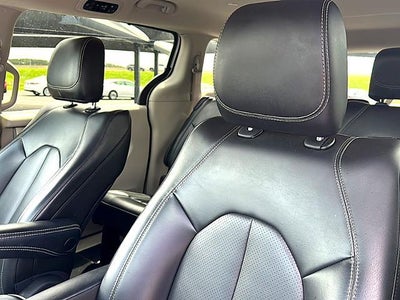 2023 Chrysler Pacifica Touring L FWD