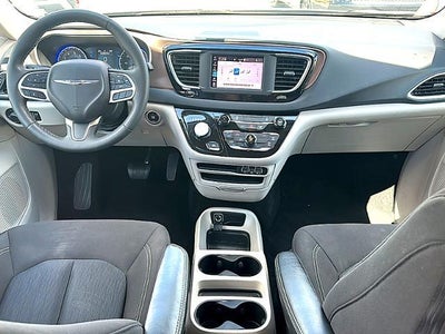 2023 Chrysler Voyager LX FWD