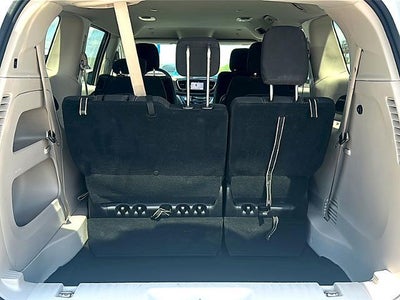 2023 Chrysler Voyager LX FWD