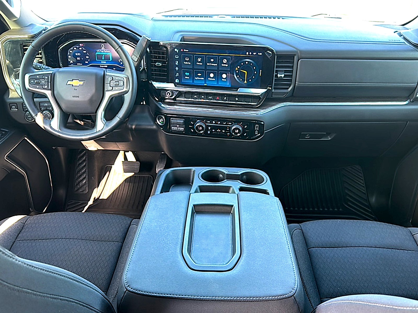 2024 Chevrolet Silverado 1500 Crew Cab Short Box 4-Wheel Drive LT 1LT