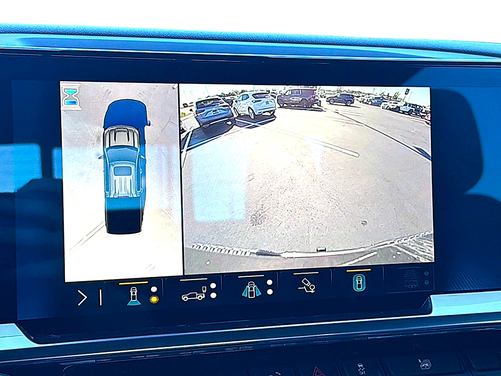 2023 Chevrolet Silverado 1500 4WD Crew Cab Short Bed High Country
