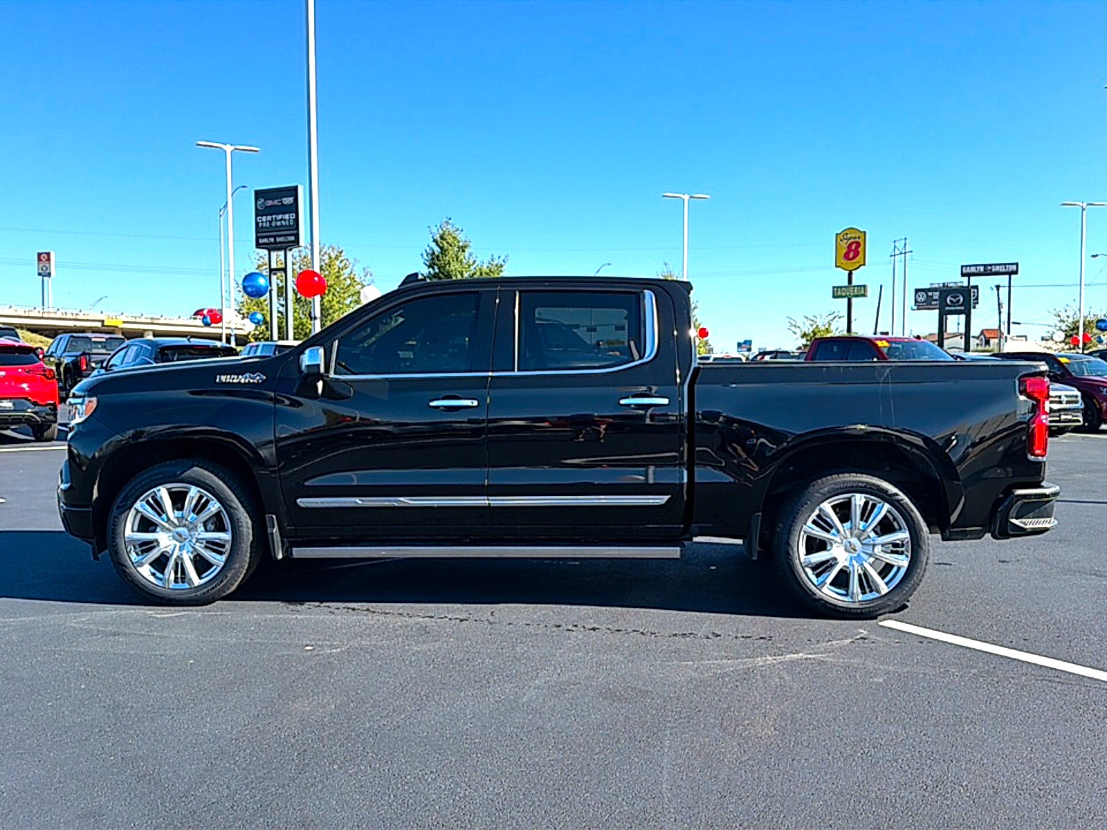 2023 Chevrolet Silverado 1500 4WD Crew Cab Short Bed High Country