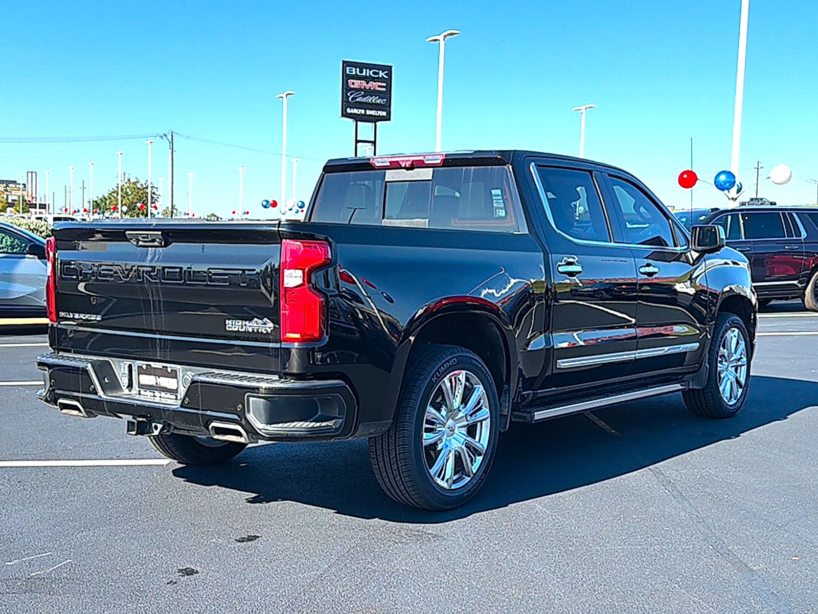 2023 Chevrolet Silverado 1500 4WD Crew Cab Short Bed High Country