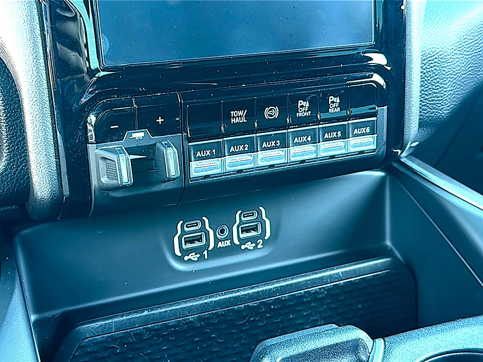 2020 RAM 2500 Big Horn Crew Cab 4x4 6'4" Box
