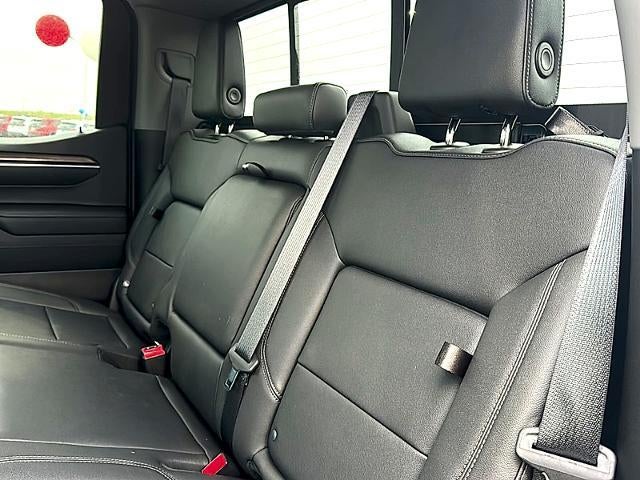 2022 Chevrolet Silverado 1500 Crew Cab Short Box 4-Wheel Drive RST