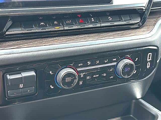 2022 Chevrolet Silverado 1500 Crew Cab Short Box 4-Wheel Drive RST