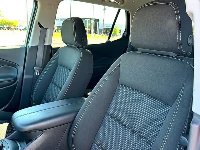 2024 GMC Terrain FWD 4dr SLE